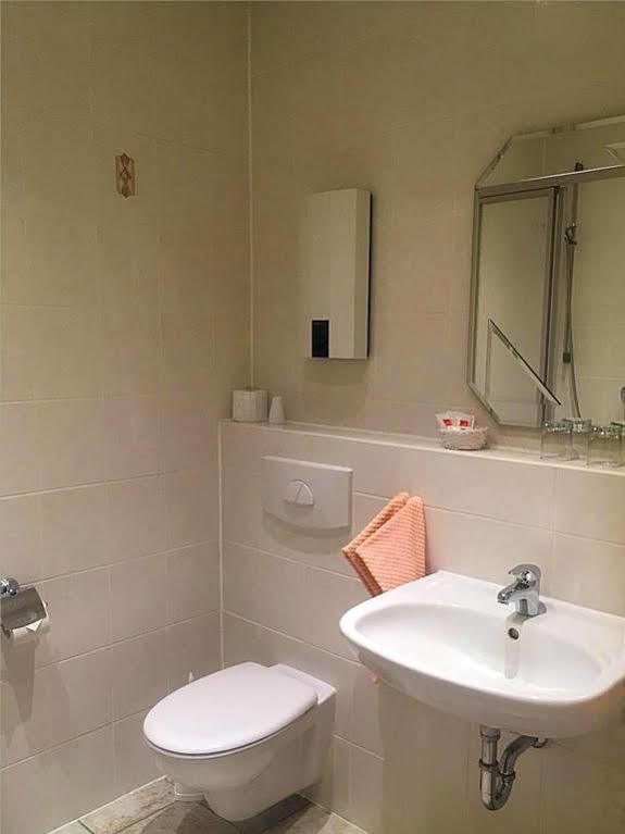 Hotel Haus Sonneck 켈베르크 외부 사진